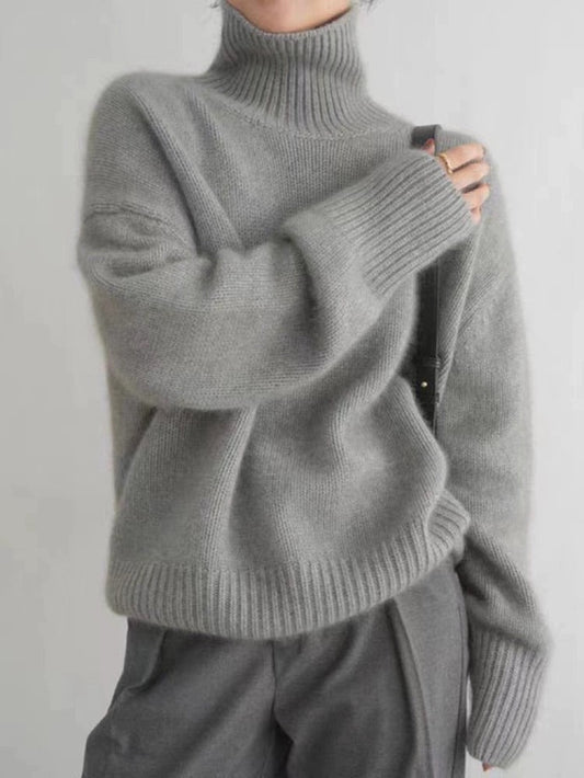 Women's Chunky Turtleneck Jumper in Light Gray