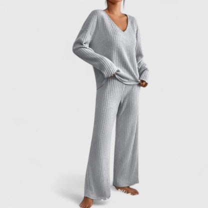 Knitted V-Neck Lounge Set with Wide-Leg Trousers 5